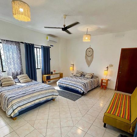 Itze Hostel Boutique - Progreso プログレソ エクステリア 写真
